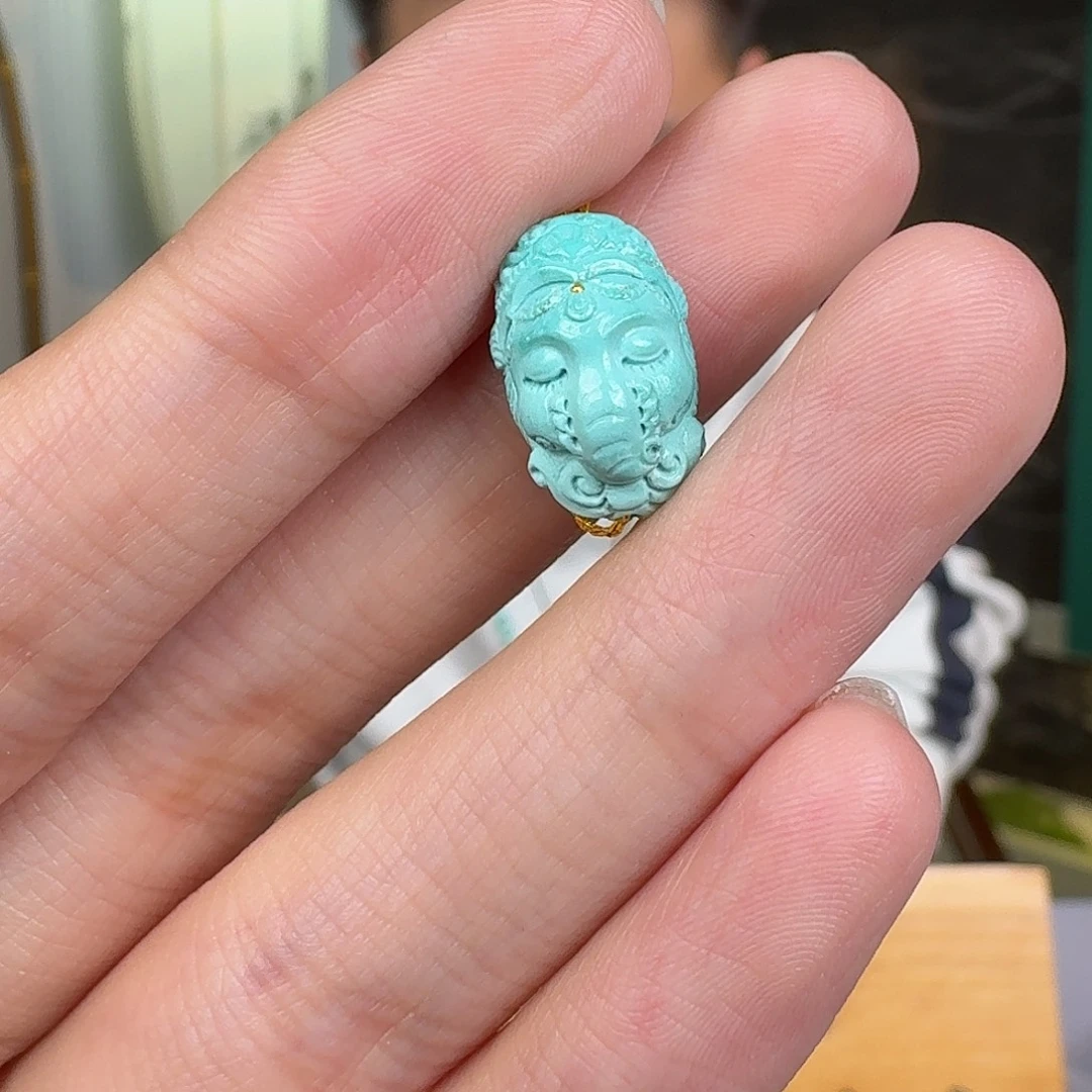 绿松石未镶嵌珠宝奇石