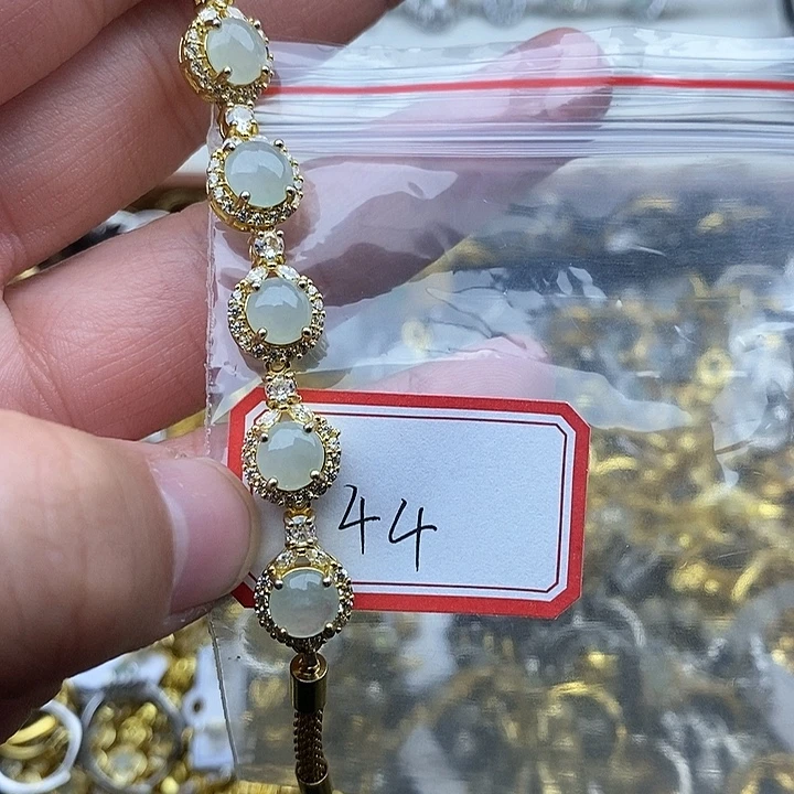 翡翠未镶嵌戒指44