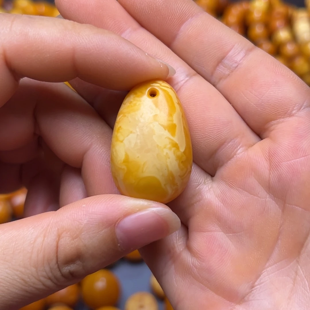 蜜蜡吊坠(不含链)未镶嵌