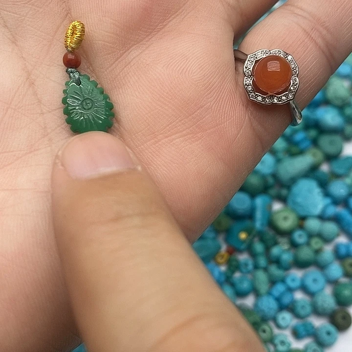 南红玛瑙未镶嵌珠宝奇石