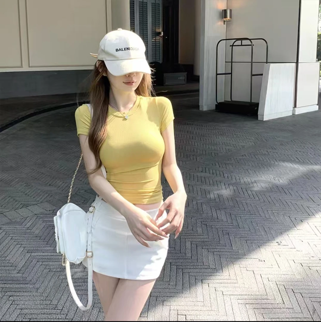 【夏日多巴胺】 美式辣妹圆领短袖正肩t恤女 2025新款修身显瘦上衣