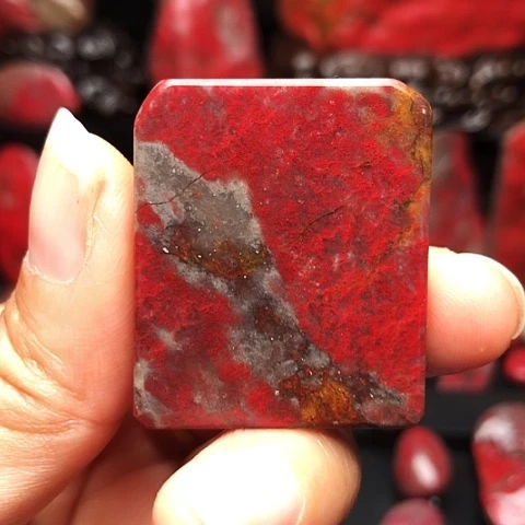 昌化鸡血石昌化鸡血石挂件