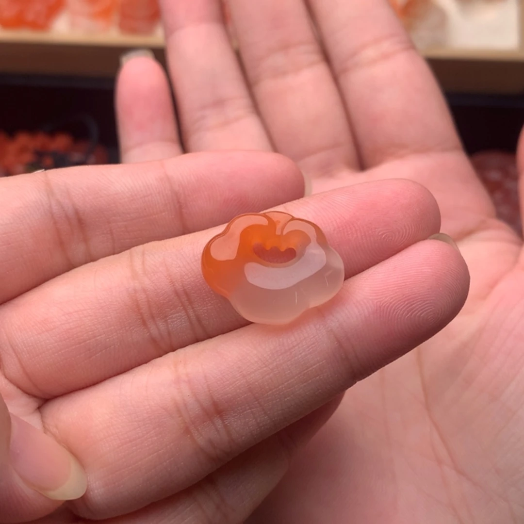 【闪购商品】南红玛瑙未镶嵌珠宝奇石