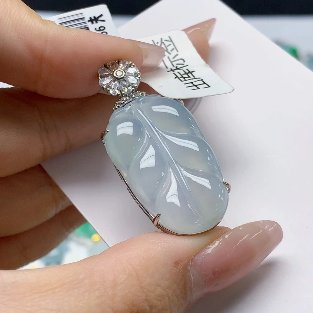 颈饰银S925镶嵌翡翠