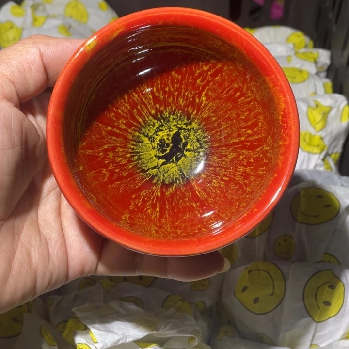 茶盏我想去买衣服呢哈哈