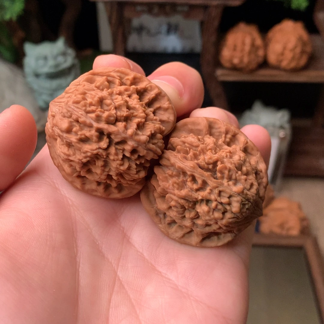 文玩核桃把件41尺寸满天星
