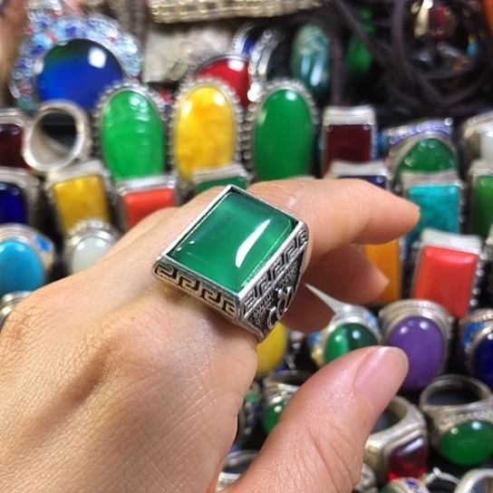 无合金复古设计风格