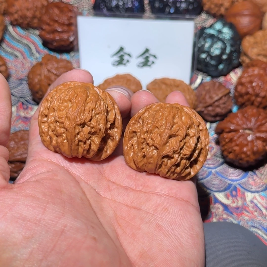 把件文玩核桃2206山地磨，尺寸41 37 36