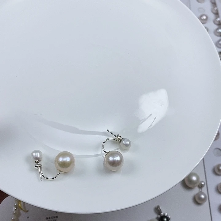 白珍珠电话耳钉银S925镶嵌淡水珍珠