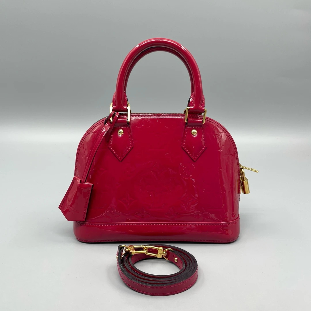 95新 LouisVuitton/路易威登 漆皮贝壳手提斜挎包15年24*17 A2948