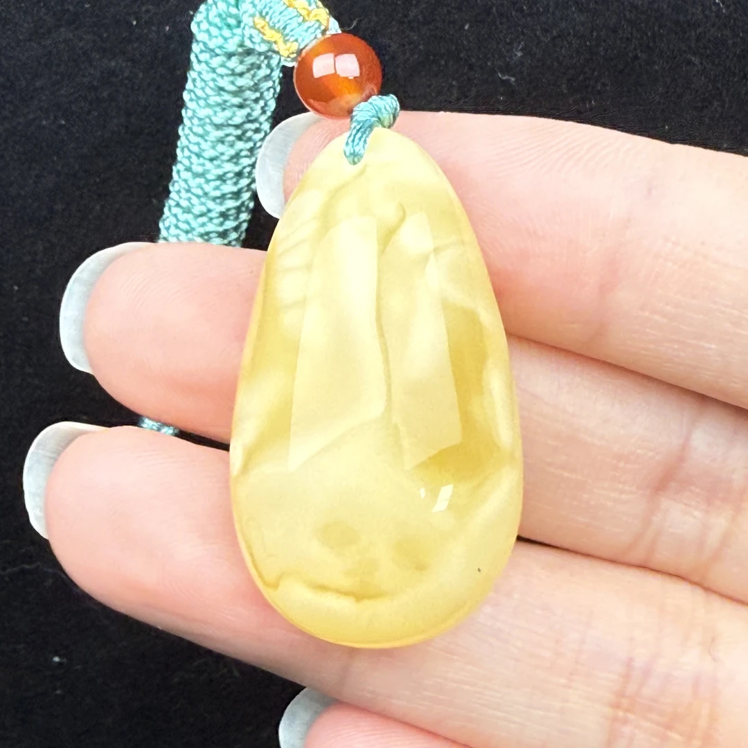 Y1371天然蜜蜡制品 俄料小水滴20*36*11mm 一物一图假一罚十