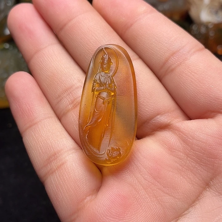 琥珀未镶嵌颈饰175