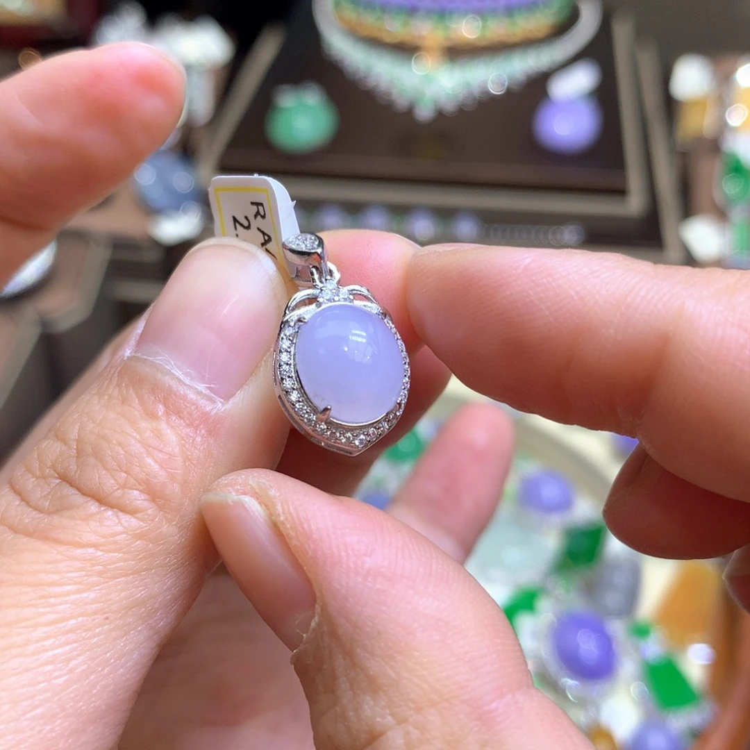 翡翠颈饰银S925镶嵌翡翠吊坠