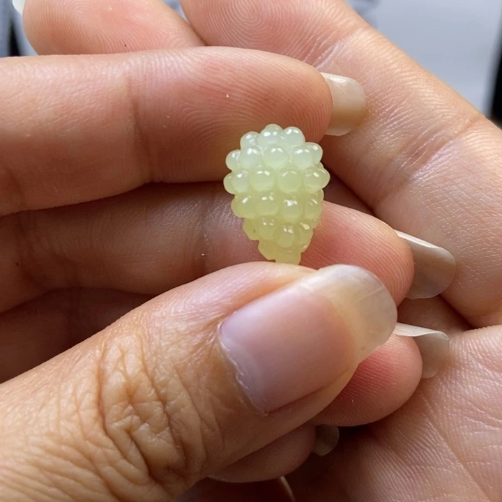 和田玉未镶嵌颈饰么*哒