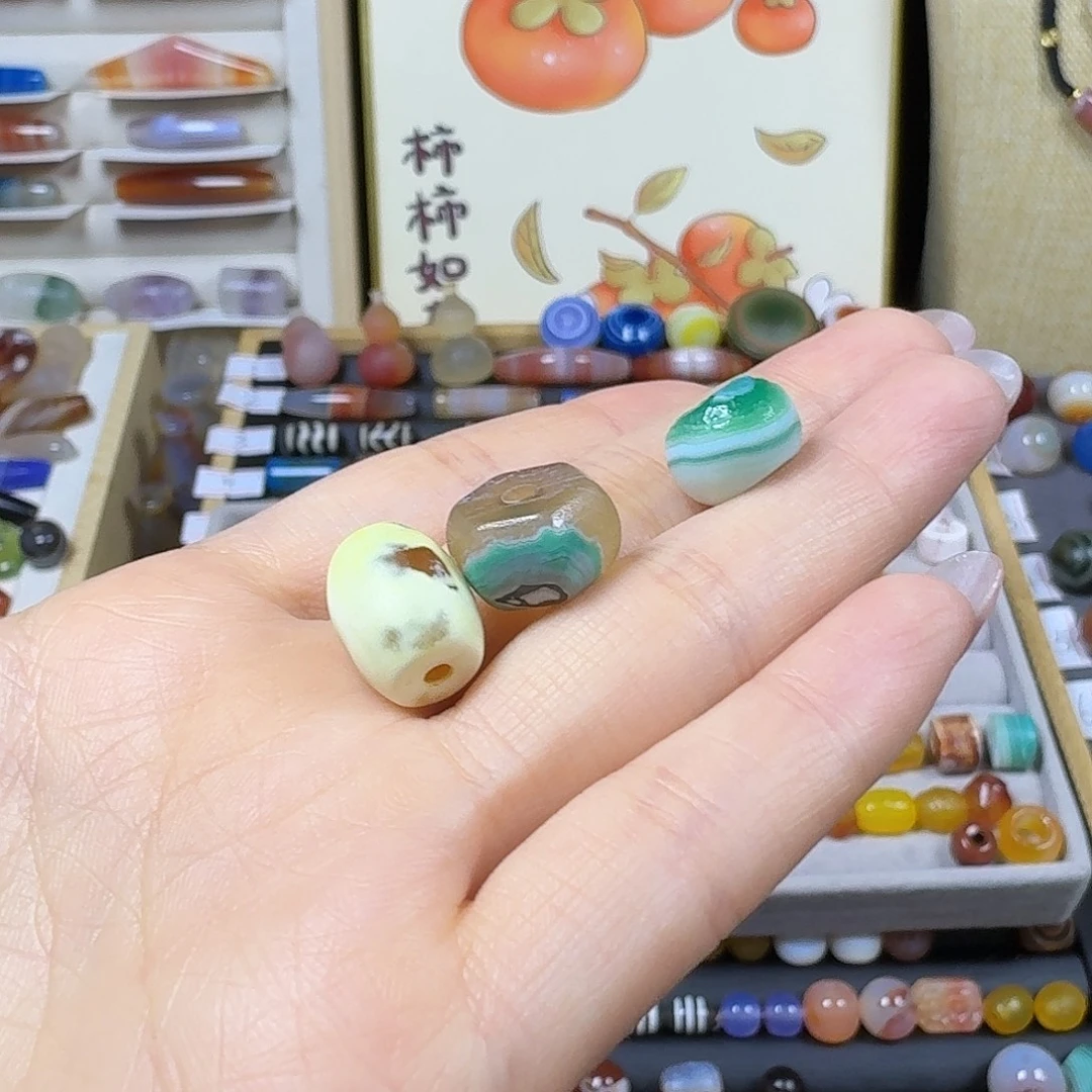 恰***归玛瑙/玉髓未镶嵌颈饰