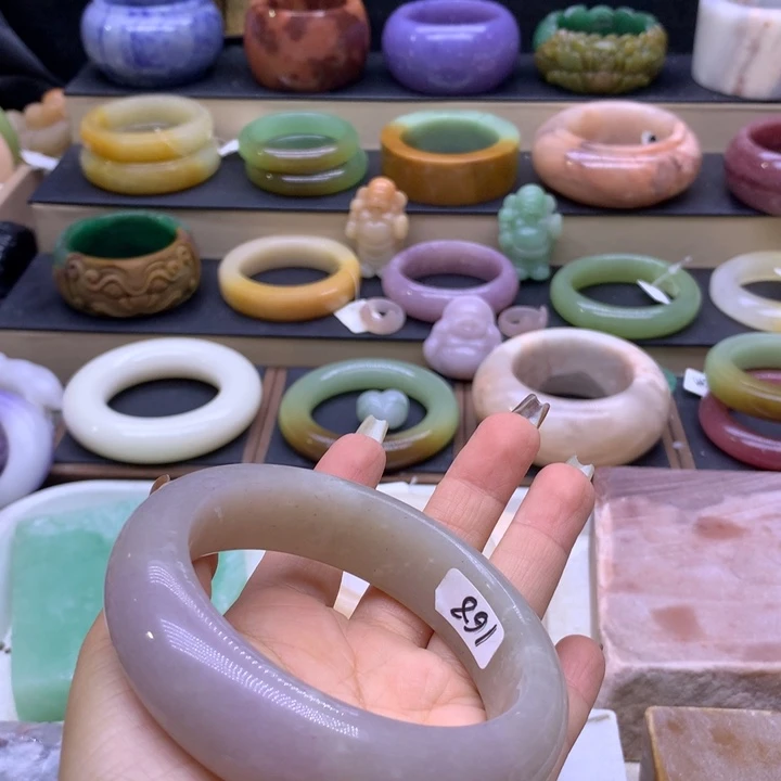 飘***1石英质玉未镶嵌122344567890