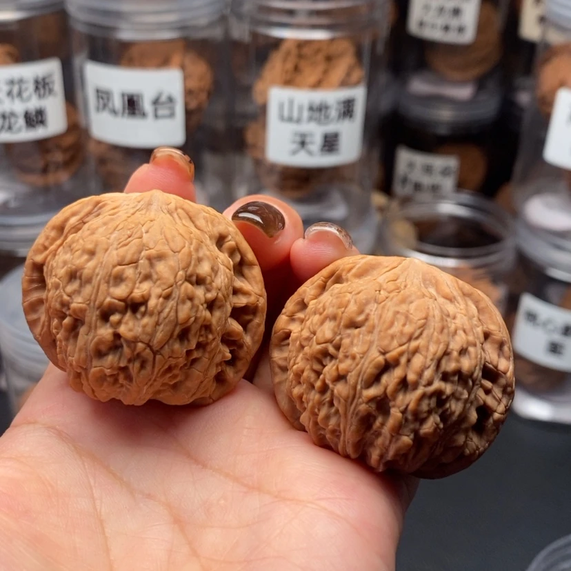 【闪购商品】吊坠文玩核桃绣球41