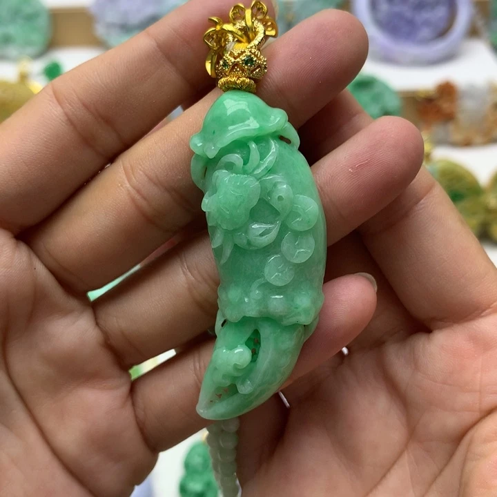 颈饰未镶嵌翡翠翡翠