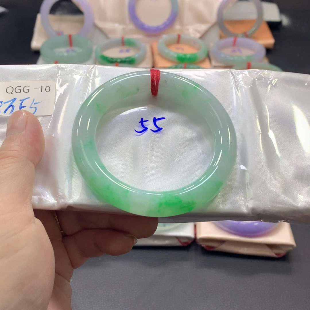 翡翠未镶嵌手镯55圈口