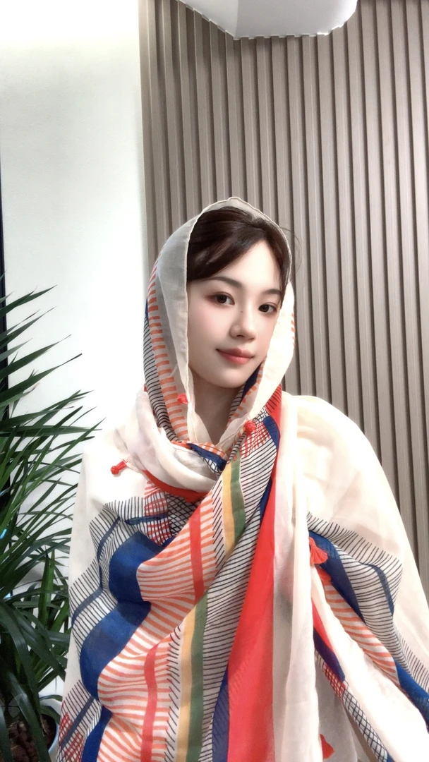 正确版旅游丝巾夏季高级感女式中长外披复古民族风防晒盘扣披肩