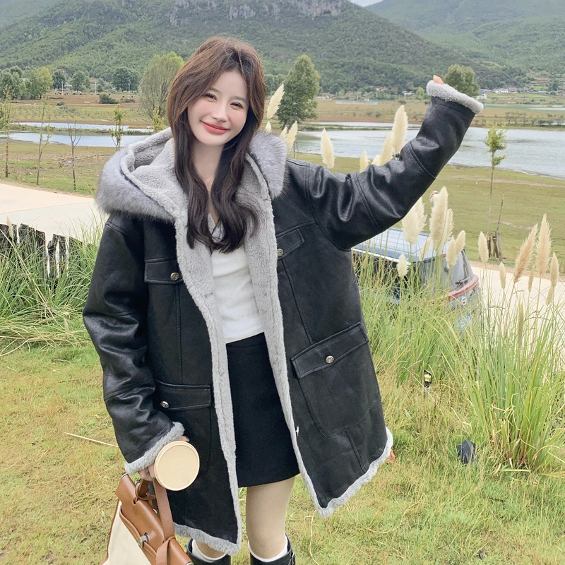 黑色仿皮草皮里面皮毛一体派克服女2025冬季新款宽松显瘦棉服上衣