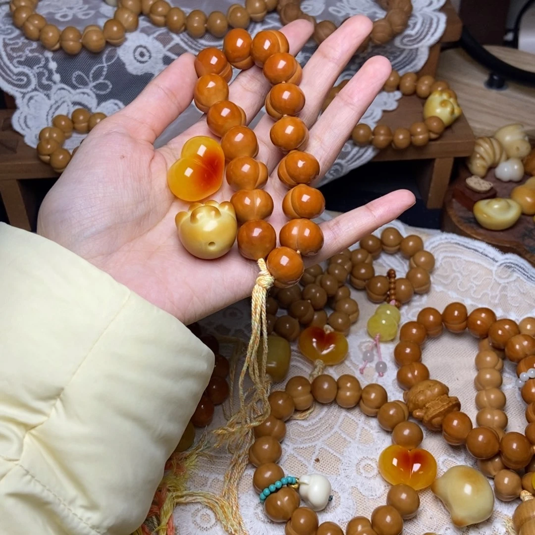 糖***宝吊坠猴头核桃玻璃底屁桃卡16