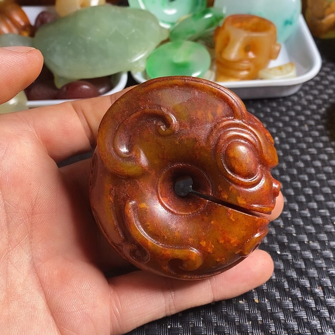 岫岩老玉（透闪石质玉）未镶嵌珠宝奇石