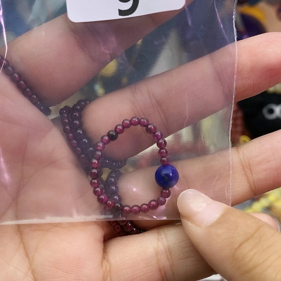 柒****水晶手链未镶嵌多样性发一