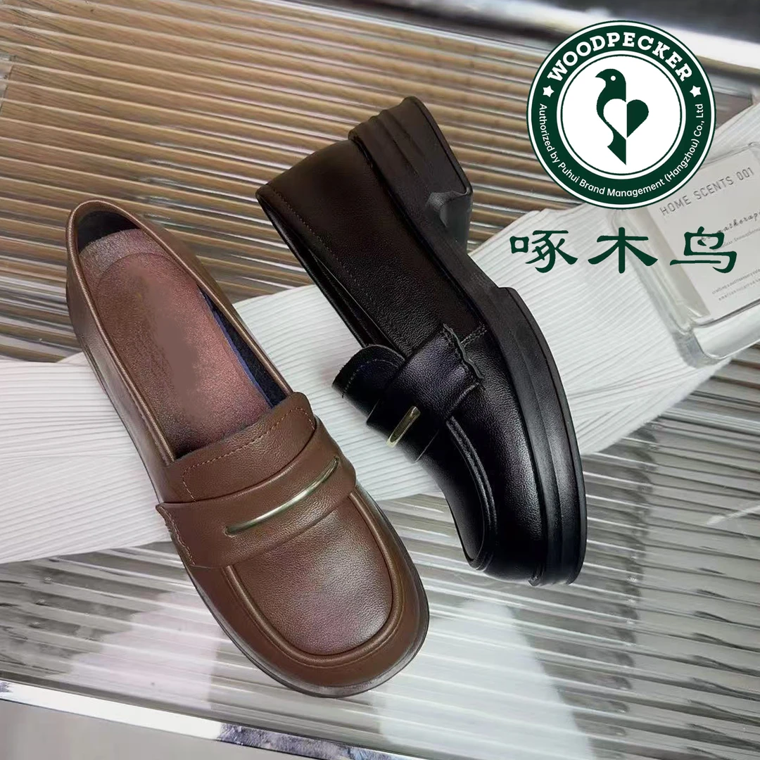 《啄木鸟品牌》英伦风小皮鞋女新款单鞋圆头厚底粗跟简约乐福鞋5662