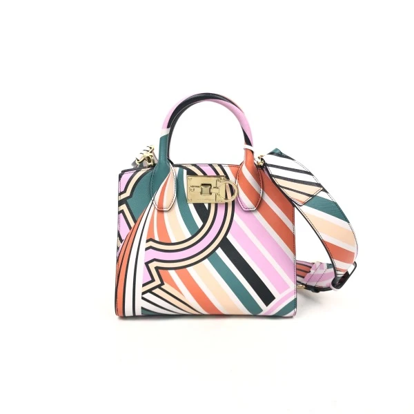 95新/菲拉格慕/妃鱼/单肩包/市场价11400/250130LT0020