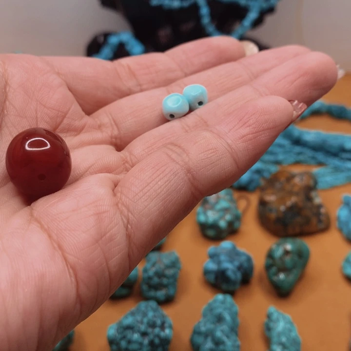 玛瑙/玉髓原矿松石未镶嵌彩**写