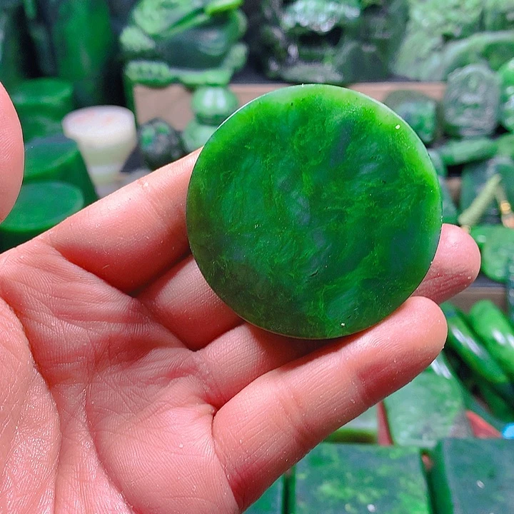 未镶嵌和田玉（碧玉）挂件前*