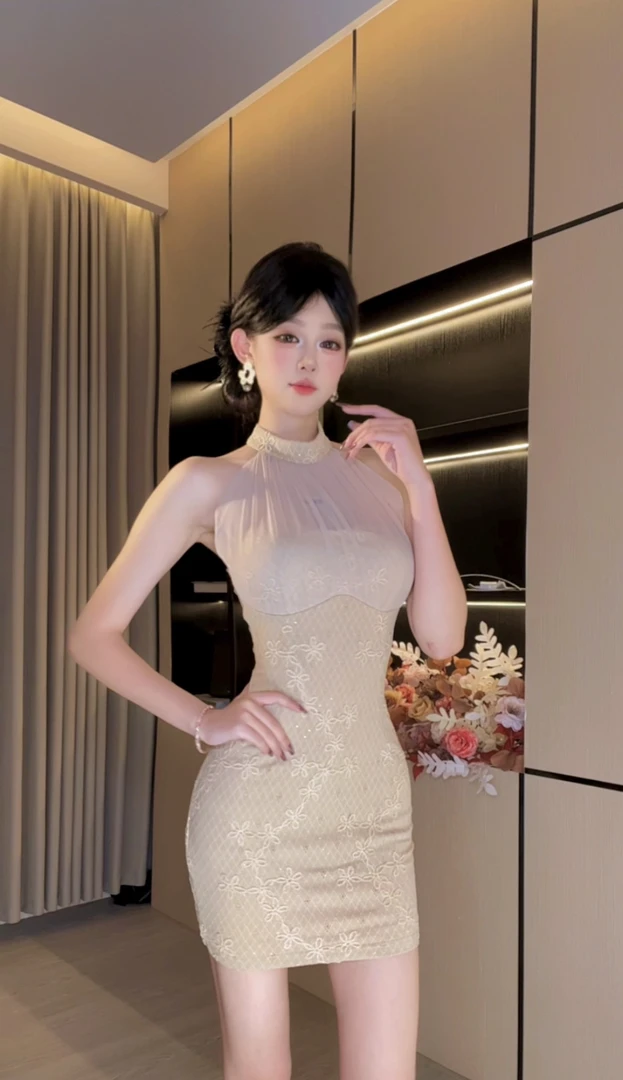 XQIN【远屿】纯欲风甜酷挂脖连衣裙收腰显瘦QXQHZ52527