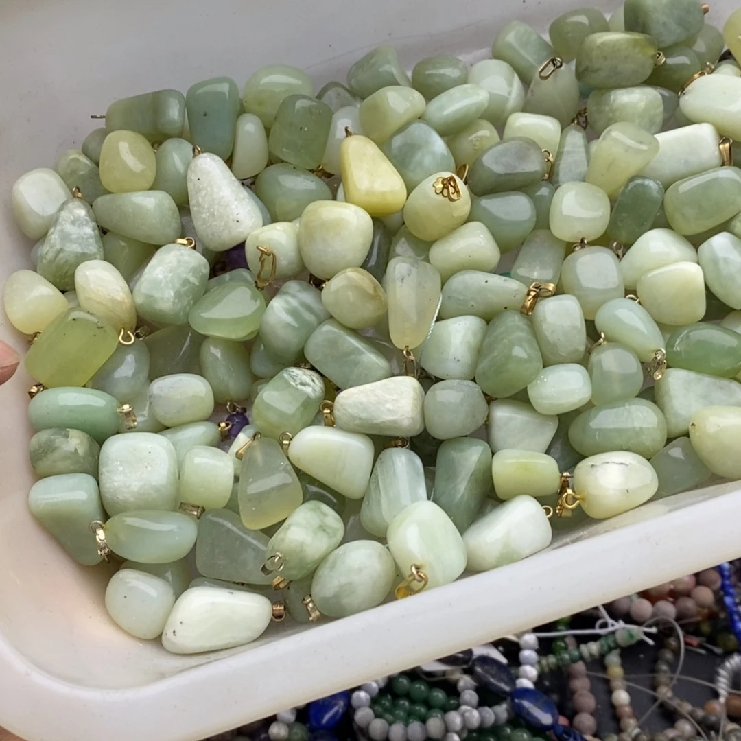 玛瑙/玉髓未镶嵌珠宝半成品十个天然岫玉吊坠B165