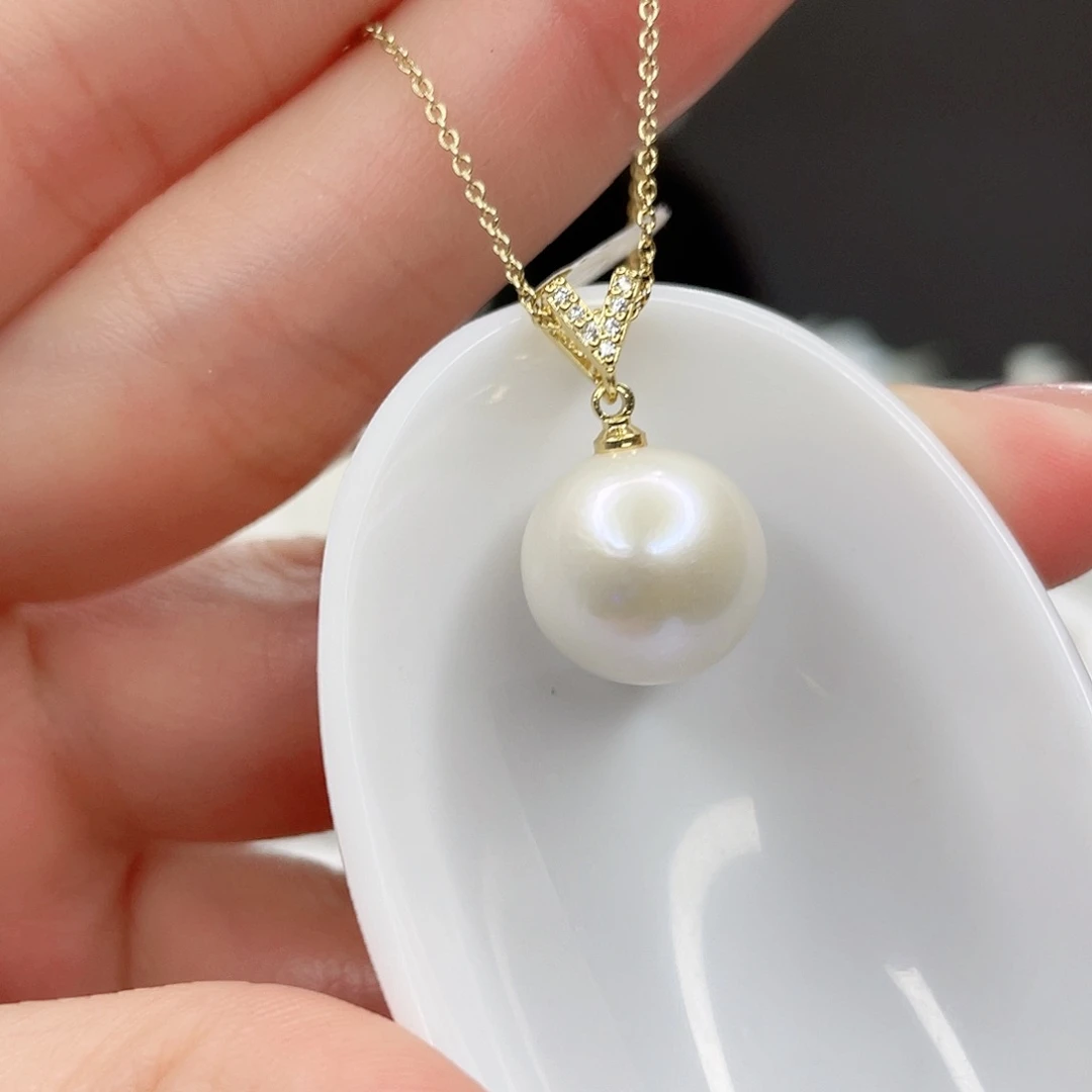 淡水珍珠吊坠(赠链)未镶嵌