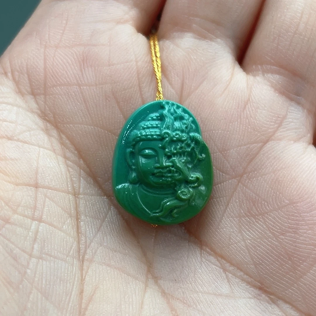 绿松石未镶嵌颈饰