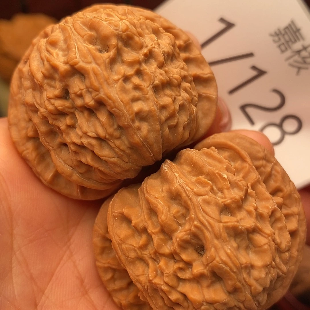 把件文玩核桃42白狮子
