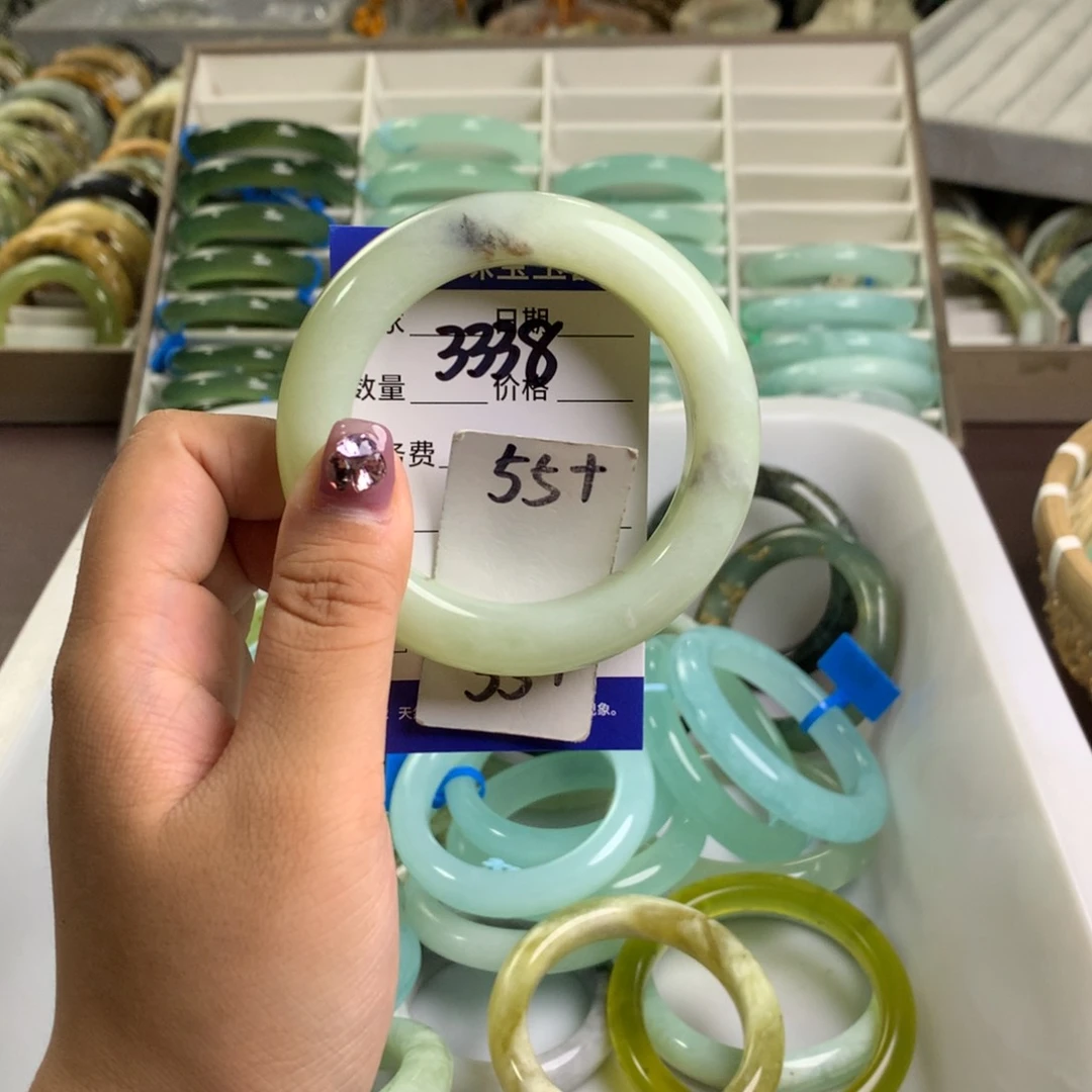 蛇纹石玉未镶嵌手镯3338