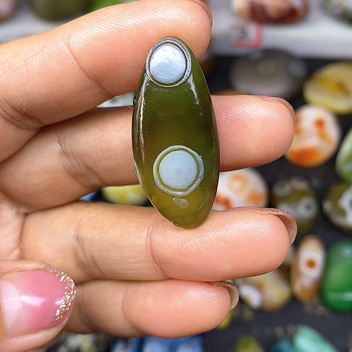 双眼花眼玛瑙奇石无孔