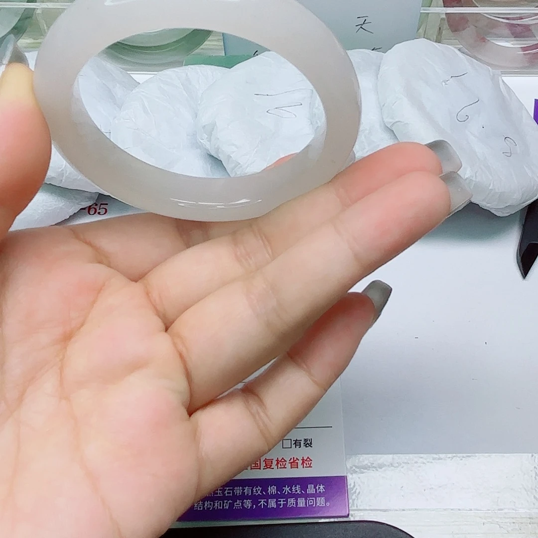 未镶嵌手镯石英质玉24/5253