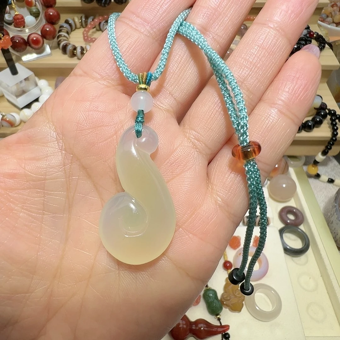 未镶嵌颈饰玛瑙/玉髓