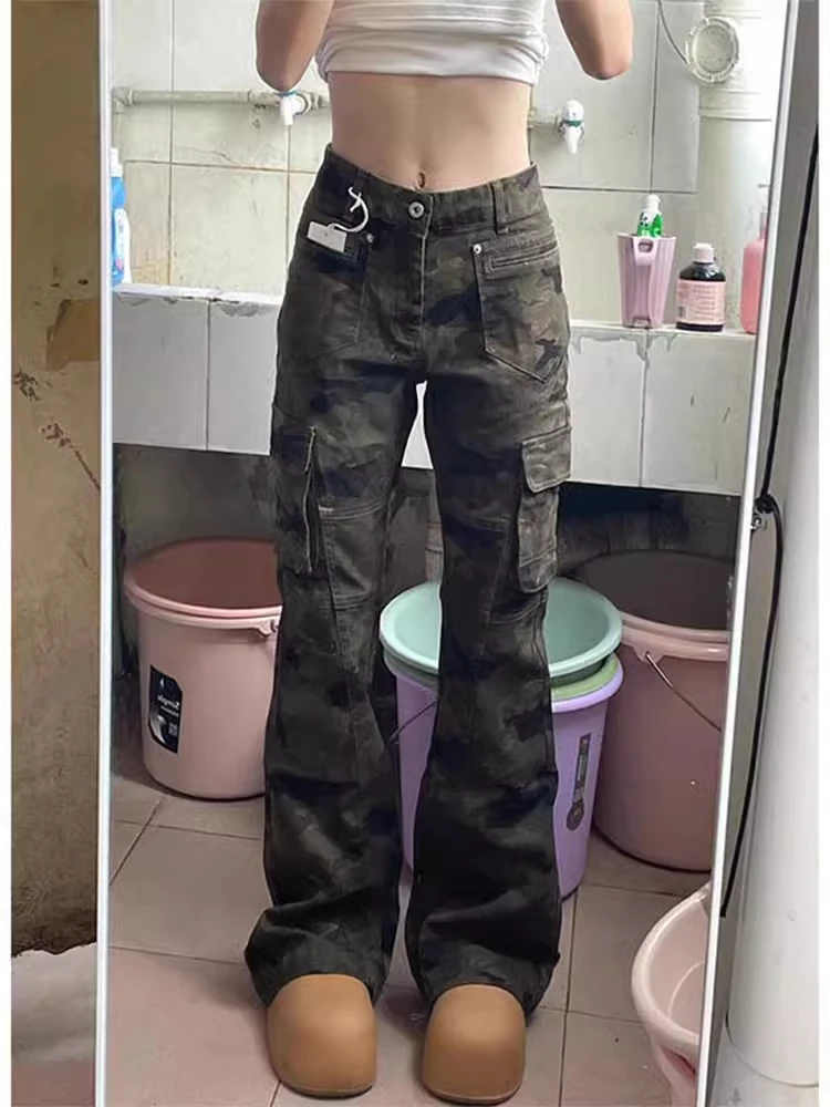 美式高街辣妹迷彩微喇牛仔裤女2025春季新款直筒修身显瘦工装长裤