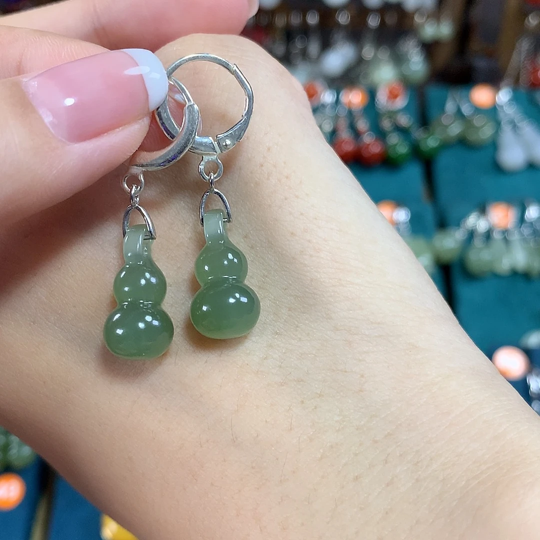 和田玉银S925镶嵌耳饰葫芦卡18左右（中号）耳扣