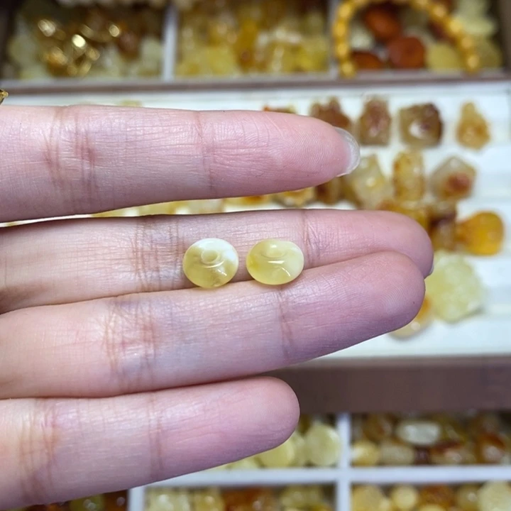 绿松石合金颈饰小面包圈