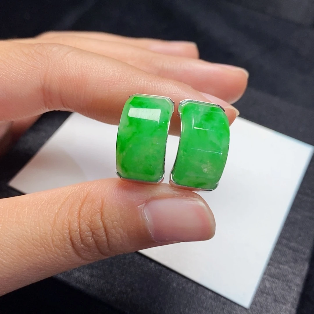 翡翠耳饰18K金镶嵌设计款半圆耳包