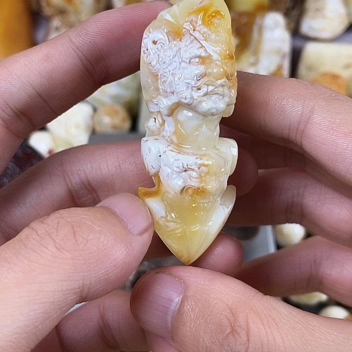 面****未镶嵌琥珀裸石我
