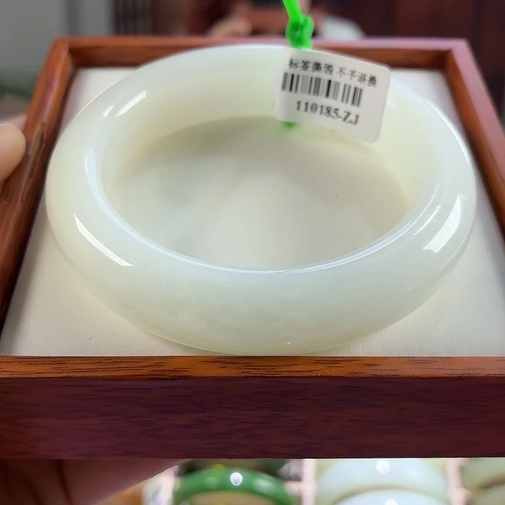 和田玉未镶嵌手镯链接15和田玉圈口56/57