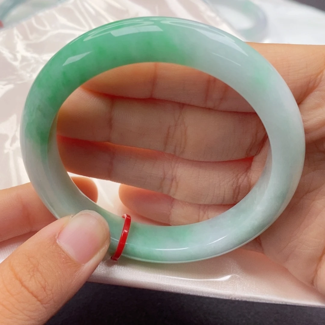 翡翠手镯未镶嵌57.2正圈