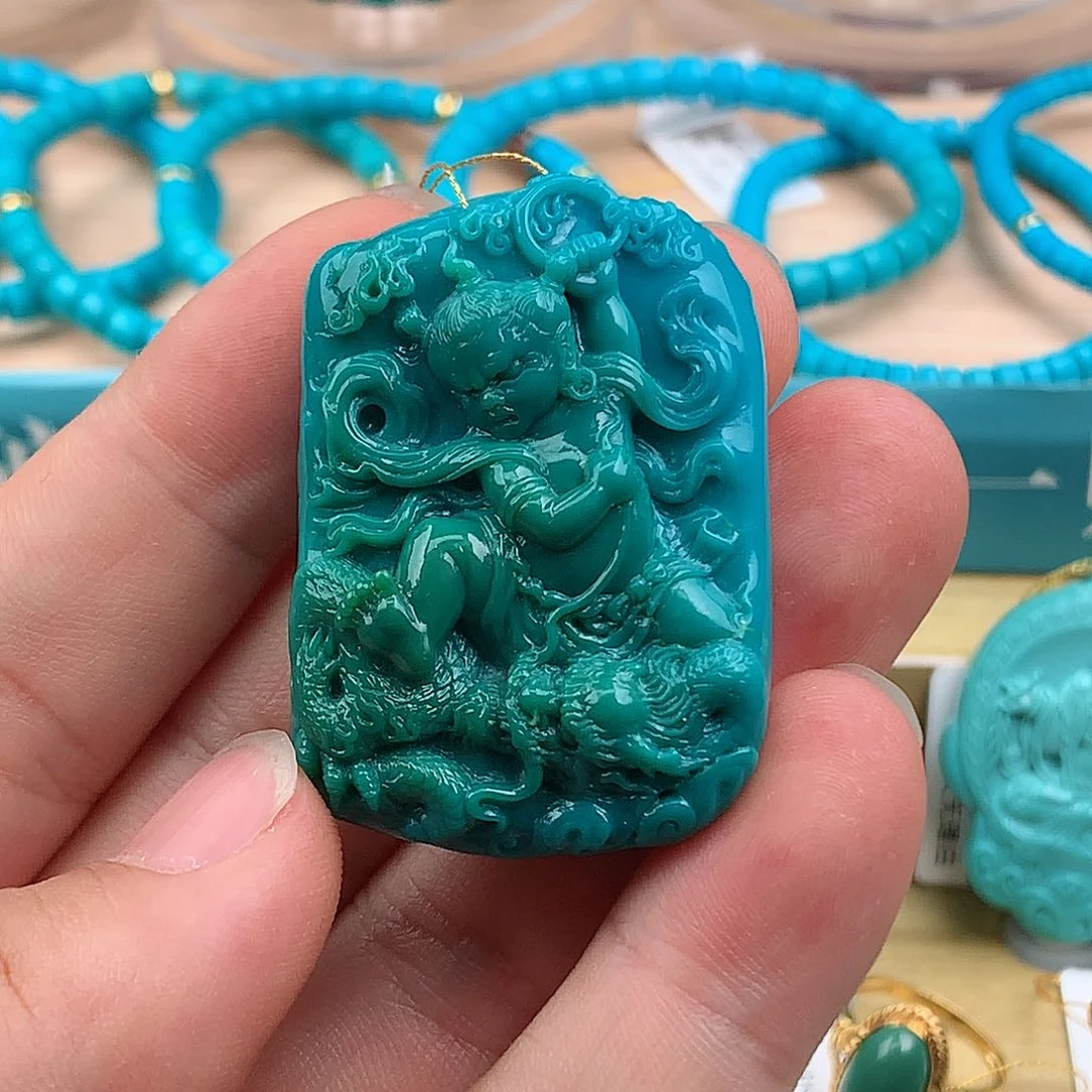 绿松石颈饰未镶嵌