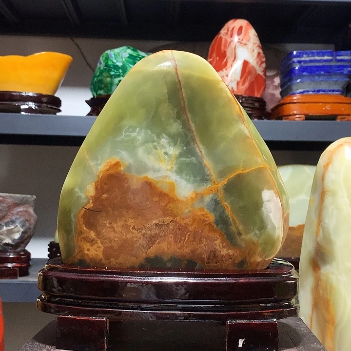 石材宽19厘米高24厘米